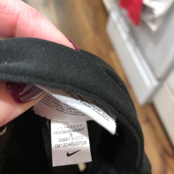 Nike Capri pant - Picture 3 of 3